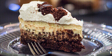 Brownie Chocolate Chip Cheesecake