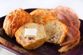 Nick's Picks: Bacon Egg Muffin Nick's Picks: Bacon Egg Muffin