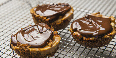 Peanut Butter Smores Cups