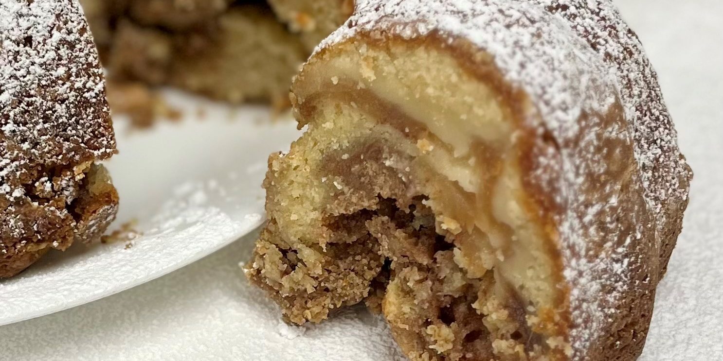 Apple Spiced Coffee Cake