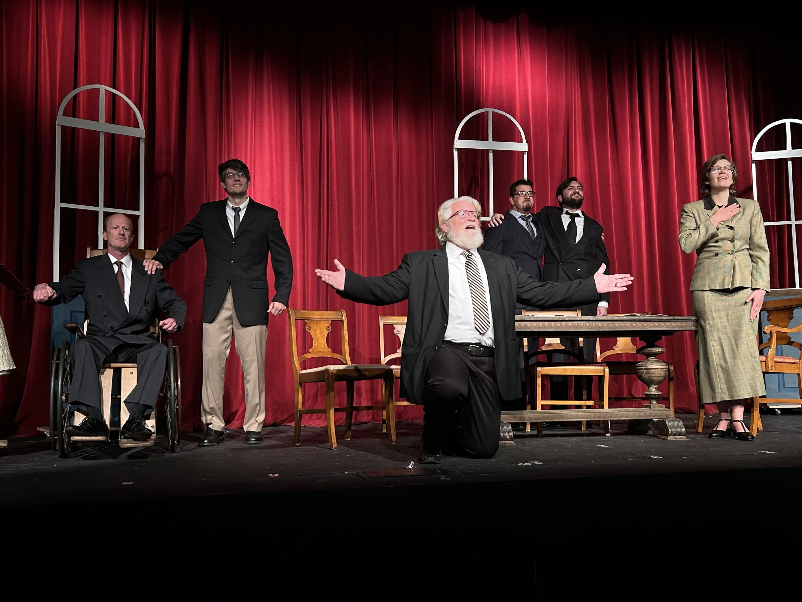 The Cabinet sings Tomorrow