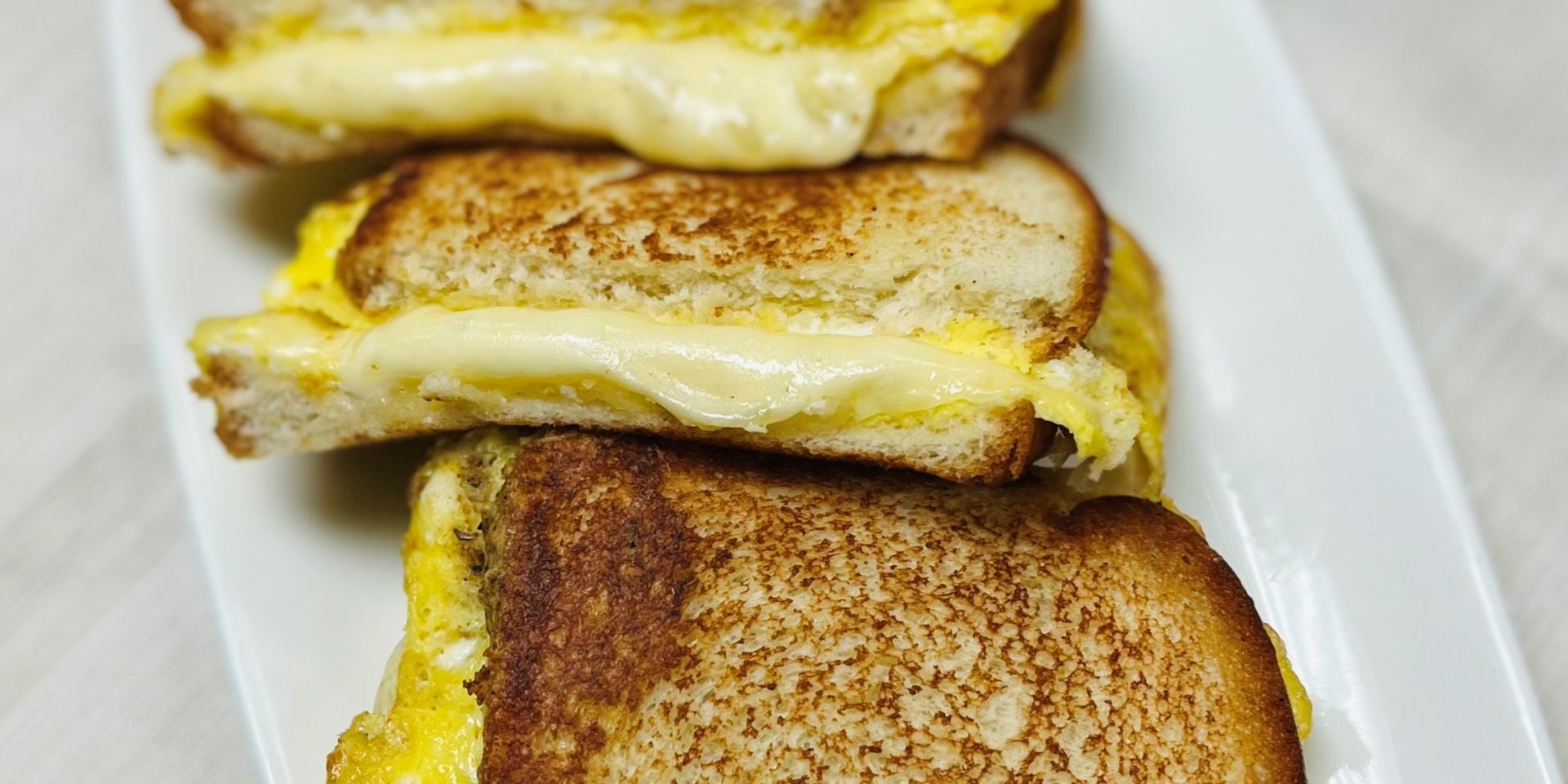 Easy Cheesy Breakfast Sandwiches